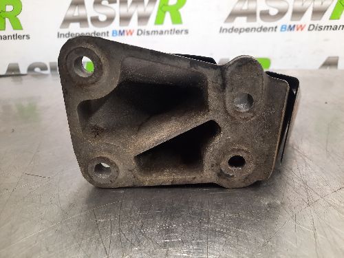 BMW E83 X3 3.0d Engine Supporting Mount Bracket O/S Drivers M57N2