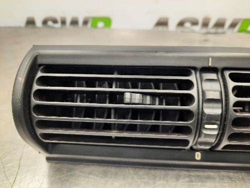 BMW Z3 Centre Dashboard Air Vent