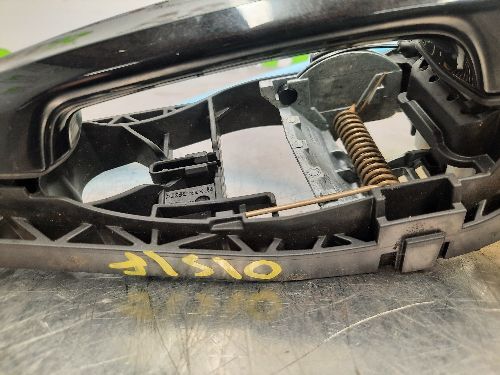 BMW Exterior Door Handle Drivers Side F45 F46 2 SERIES / F48 X1