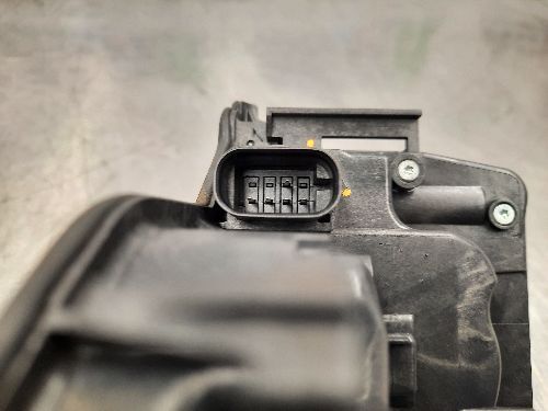 BMW Door Catch Front N/S Left Passenger F45 F46 G11 F48