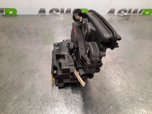 BMW Door Catch Actuator Front O/S Right Drivers F45 F46 G11 F48 F39