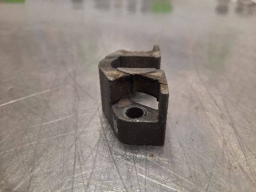 BMW Fuel Injector Clamp Flange M57N2 Diesel E90 E60 E65 E70