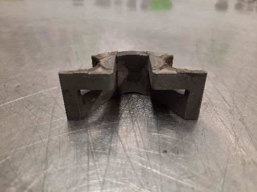 BMW Fuel Injector Clamp Flange M57N2 Diesel E90 E60 E65 E70