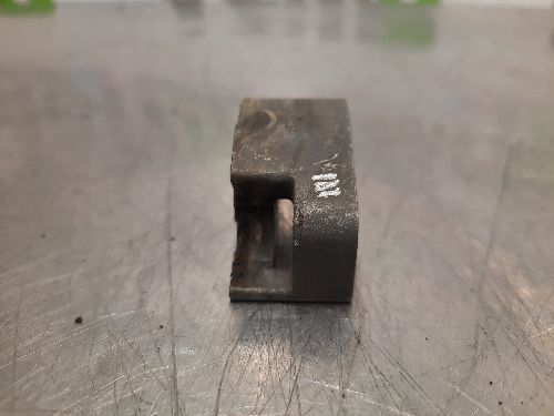 BMW Fuel Injector Clamp Flange M57N2 Diesel E90 E60 E65 E70