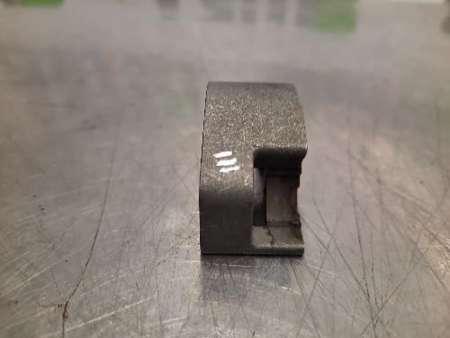 BMW Fuel Injector Clamp Flange M57N2 Diesel E90 E60 E65 E70