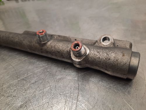 BMW Fuel Injector Rail M57N2 DIESEL E70 X5 E90 E60 3 5 SERIES