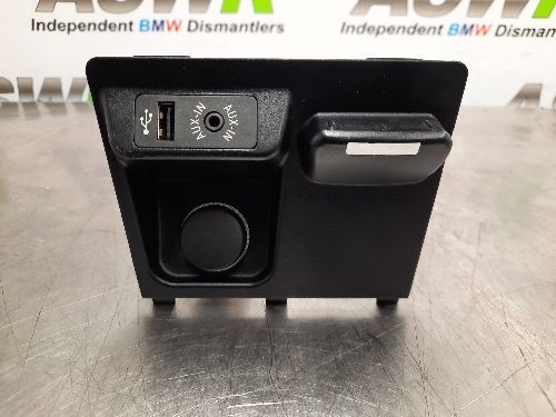 BMW USB AUX-IN socket F45 F46 2 SERIES F48 F49 X1 F25 X3