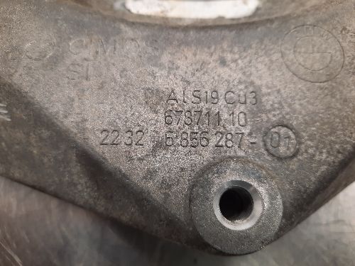 BMW F15 X5 25d sDrive Gearbox Mount Bracket