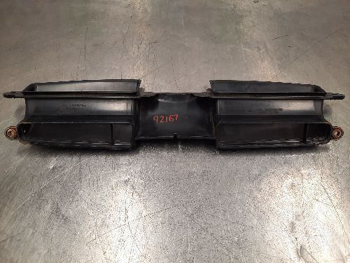 BMW Front Suction Air Intake Duct E90 E91 E92 E93 3 SERIES