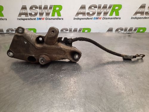 BMW Engine Mount Bracket E87 E90 1 3 SERIES N43 Passenger Side N/S