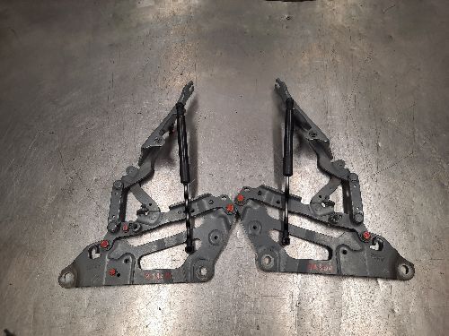 BMW Bonnet Hinges Pair F07 5 SERIES Gran Turismo