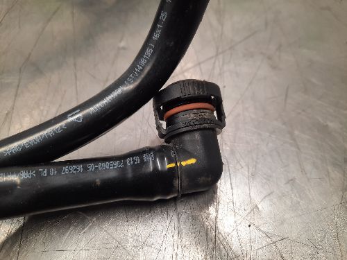 BMW Fuel Tank Filler Neck F30 3 SERIES 330e LCI B48X Petrol