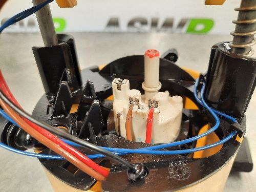 BMW 1 3 SERIES Fuel Pump DIESEL E88 E87 E90 E91 E84 X1