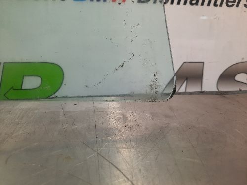BMW E30 3 SERIES 4dr & Touring Front Door Glass O/S Drivers Side