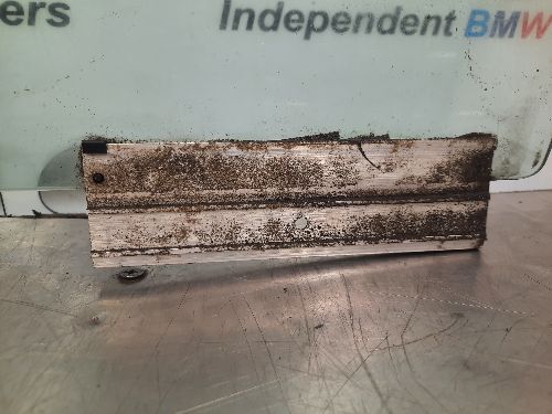 BMW E30 3 SERIES 4dr & Touring Front Door Glass N/S Passenger Side