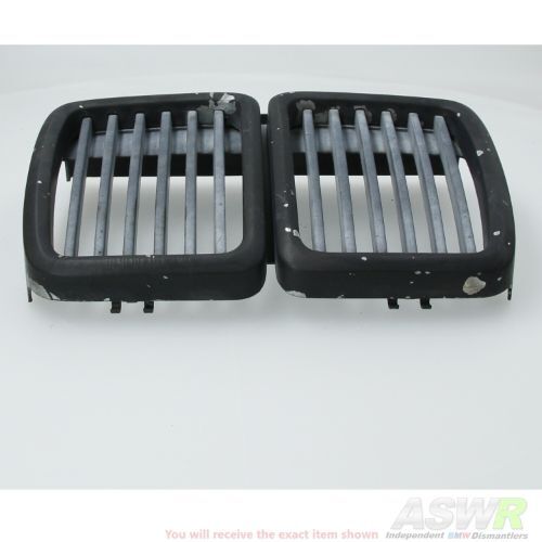 BMW E30 3 SERIES Centre Kidney Grille