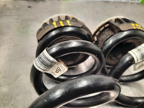 BMW Rear Coil Springs Pair G42 G20 G21 G22 2 3 4 SERIES