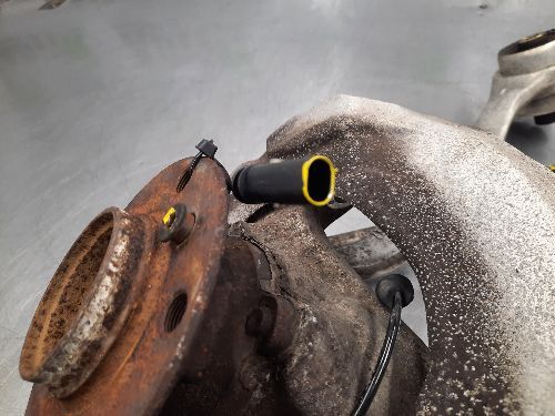 BMW Wheel Hub Front N/S Passenger Left F20 F21 F22 1 2 SERIES