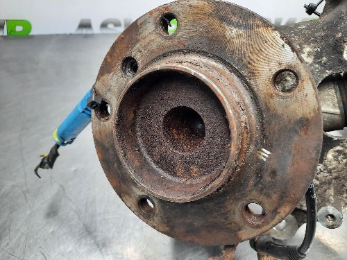 BMW 5 SERIES Hub Wheel Front O/S Drivers Side E60 E61