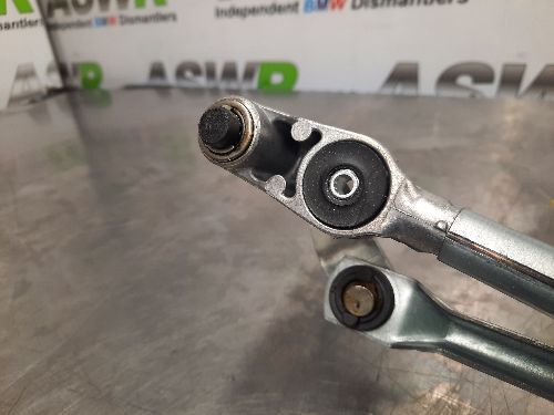 BMW Front Wiper Motor & Linkage E81 E82 E87 E88 1 SERIES