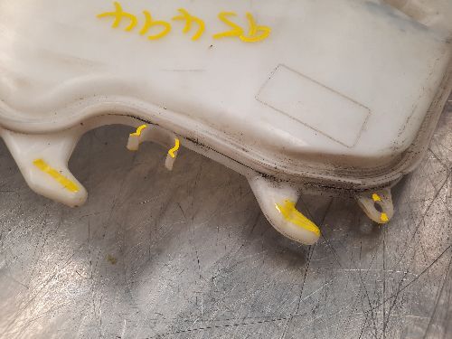 BMW Windscreen Washer Bottle E81 E87 E91 1 3 SERIES / E84 X1