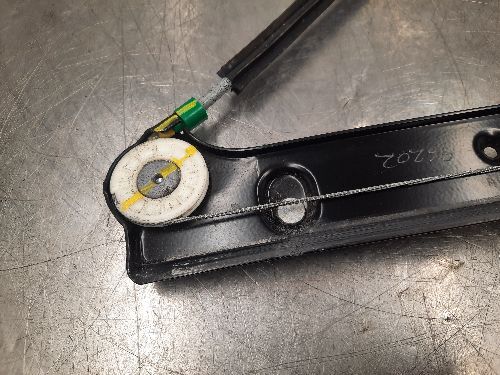 BMW E83 X3 Window Regulator Front O/S Drivers Right