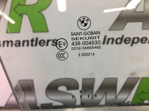 BMW E70 X5 Door Window Glass Front O/S Drivers Right