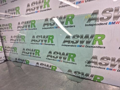 MINI R55 CLUBMAN Front Door Window Glass N/S Passenger Left