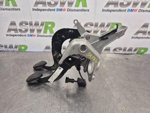 MINI Pedal Box Assembly Manual R56 R57 R60