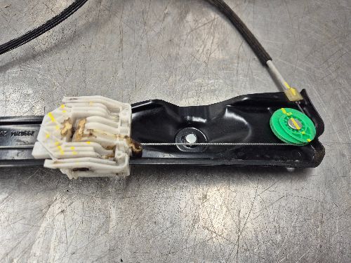 BMW E84 X1 Window Regulator Front O/S Drivers Right