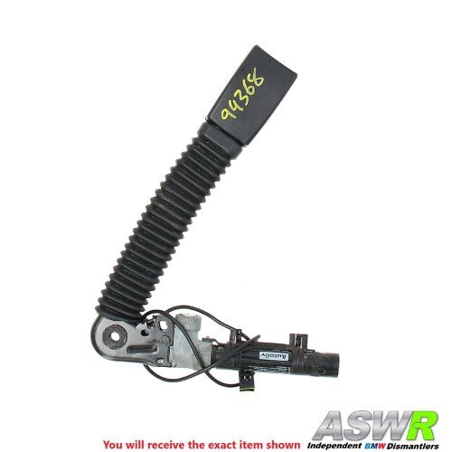 BMW Seat Belt Tensioner Front E60 E61 5 SERIES N/S Passenger Left