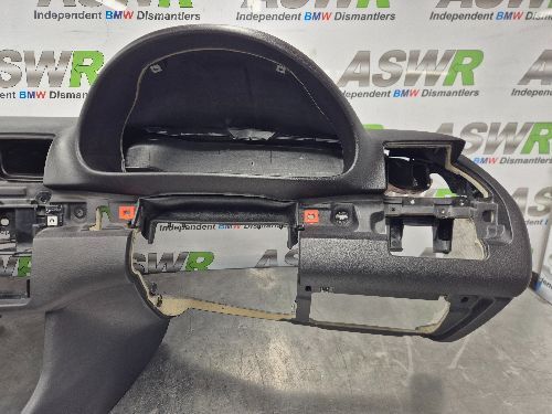 BMW E46 3 SERIES Dashboard Schwarz