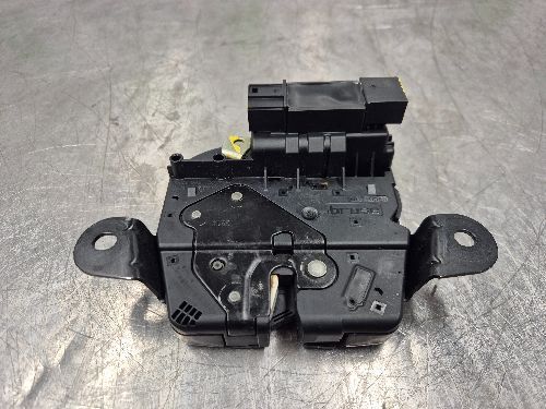 BMW F45 F46 2 SERIES Tailgate Catch / Soft Close Actuator