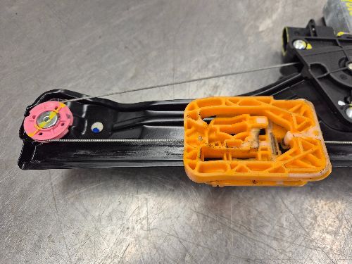 BMW Window Regulator Front N/S Passenger F46 2 SERIES Gran Tourer