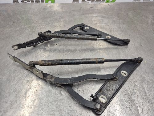 BMW Boot / Tailgate Hinges E46 3 SERIES Saloon / Coupe