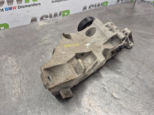 BMW Water Pump & Support Bracket F20 F22 F30 F32 1 2 3 4 SERIES B38