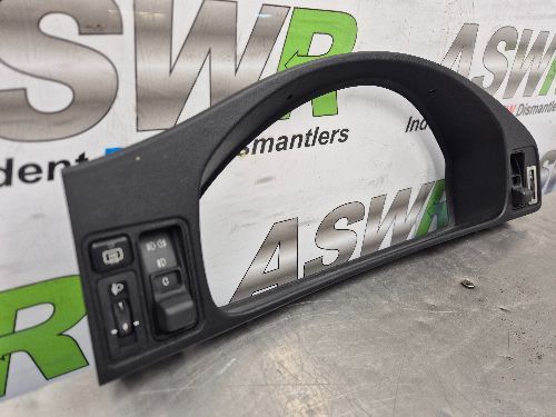 BMW E31 8 SERIES Instrument Cluster Speedo Clock Surround
