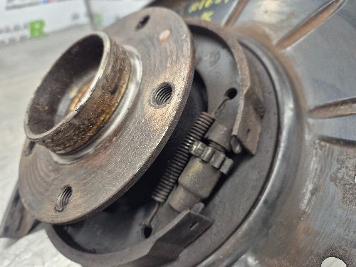 BMW E31 8 SERIES Hub Wheel Rear O/S Drivers Right
