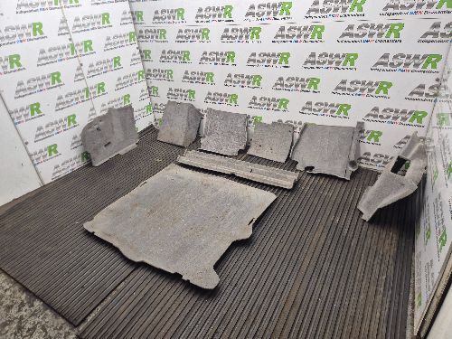 BMW 8 SERIES E31 Boot Floor Carpet Set Grey