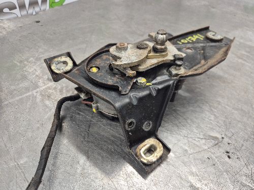 BMW E31 8 SERIES Front Wiper Motor