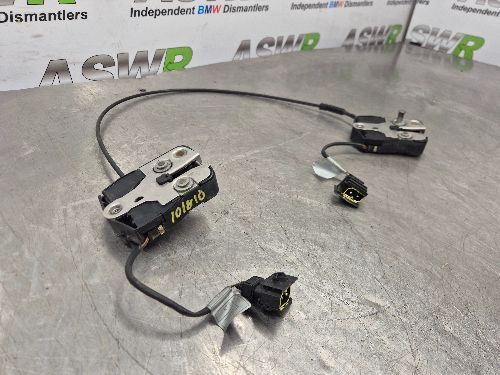 BMW E31 8 SERIES Bonnet Catch Latch Lock Catches Pair