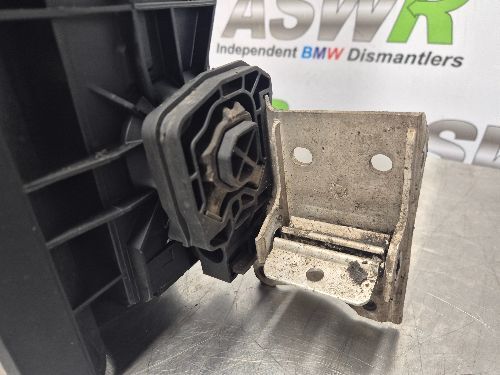 BMW Radiator Bracket Carrier F07 F10 F11 F06 F12 F13 F01 5 6 7 SERIES