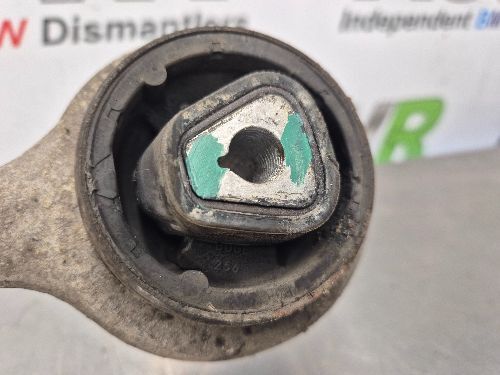 BMW 1 3 SERIES Hub Front Wheel O/S Drivers Right E88 E87 E90