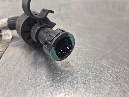 BMW Fuel Overflow Leak Off Pipe N47 16d 18d E81 F20 F22 E90 F30