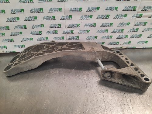 BMW Gearbox Support Bracket F20 F30 E60 1 3 5 SERIES / E84 X1