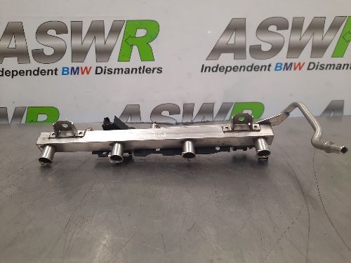 BMW E90 320si 3 SERIES Fuel Injector Rail