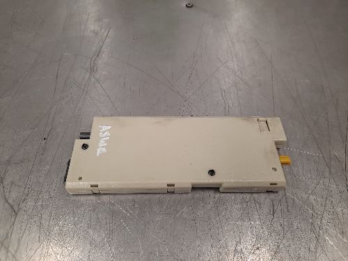 BMW Diversity Antenna Amplifier (868 MHZ) F10 F01 F02 5 7 SERIES