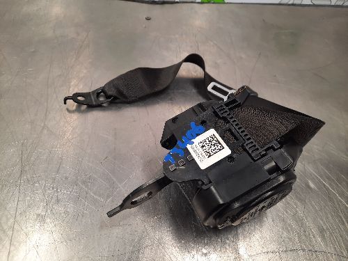 BMW Rear Seat Belt Right Or Left G30 F90 5 SERIES Saloon
