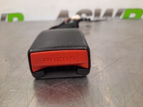 BMW Rear Centre Seat Belt Buckle G30 F90 5 SERIES Saloon