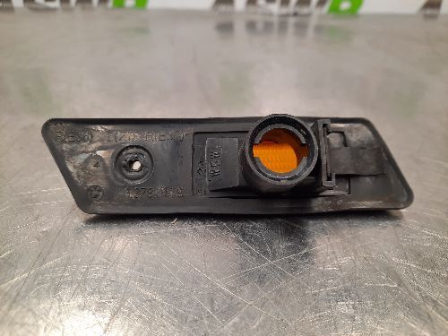 BMW E36 3 SERIES O S Drivers Side Wing Indicator Repeater